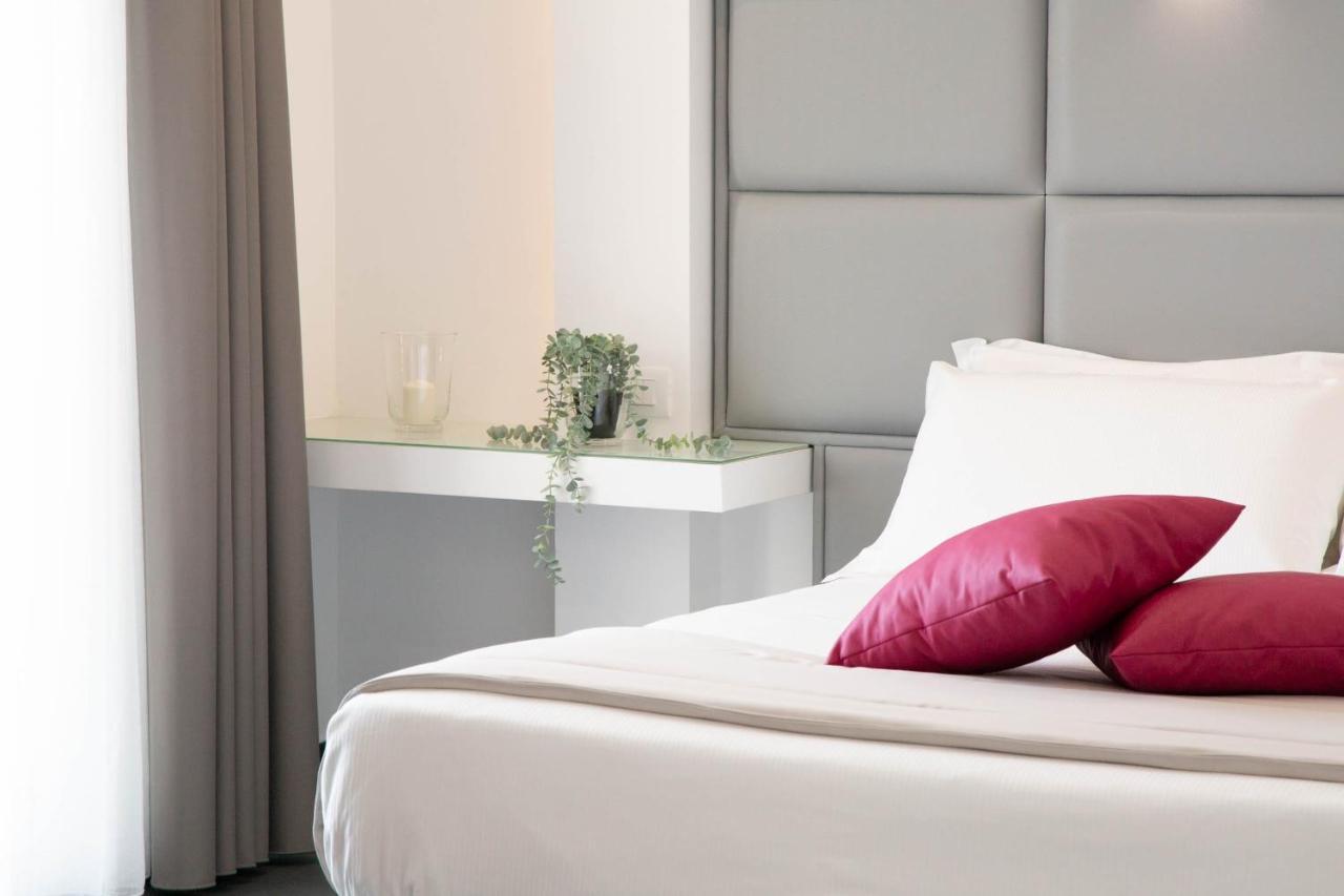 Grand Hotel Serapide Поццуоли Экстерьер фото